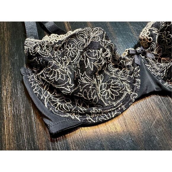 Frederick’s Hollywood bra size 32D with underwire style 1470 - Picture 2 of 8